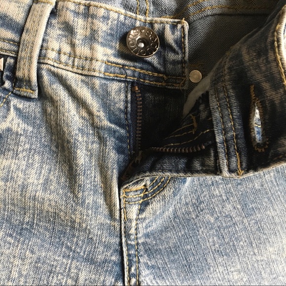 Acid wash style skinny ripped jeans - size 0 - Picture 4 of 12